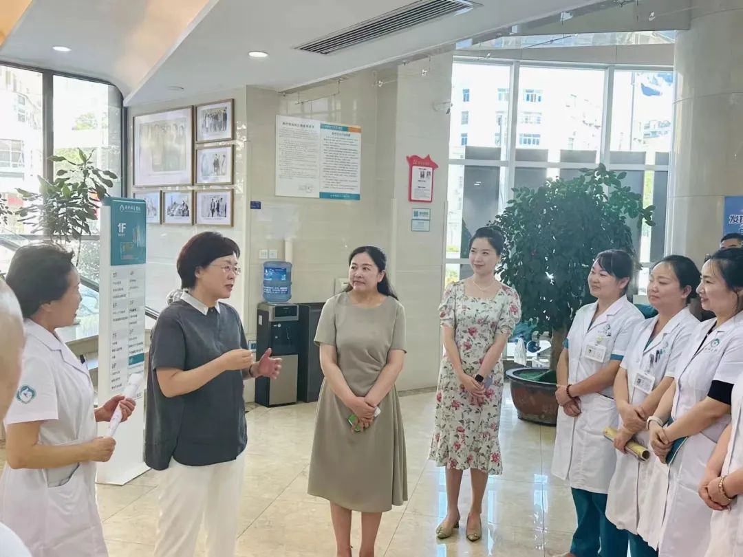 省妇联党组书记、主席王玉娥调研汉中华兴妇产医院妇联工作